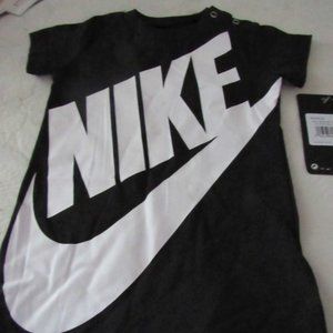 NIKE BABY BOY'S ROMPER SIZE 6 MONTHS BLACK